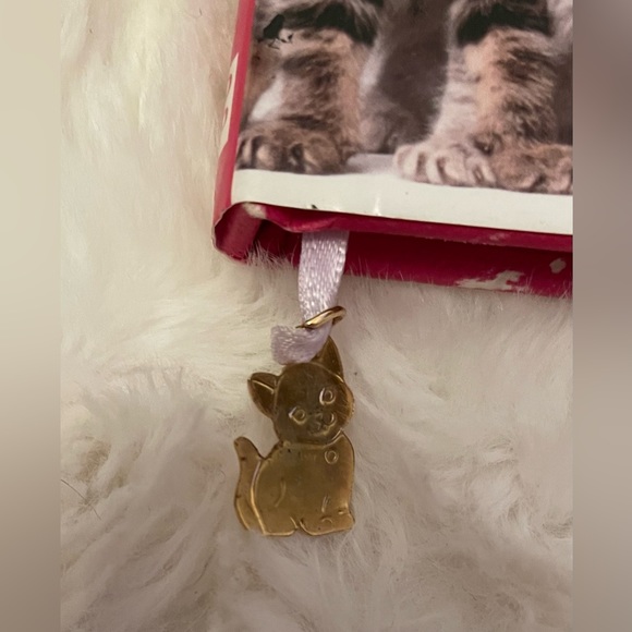 Free Gifts! Add any to your purchase! Dress, Flip Flops, swimsuit, more! - Picture 7 of 7